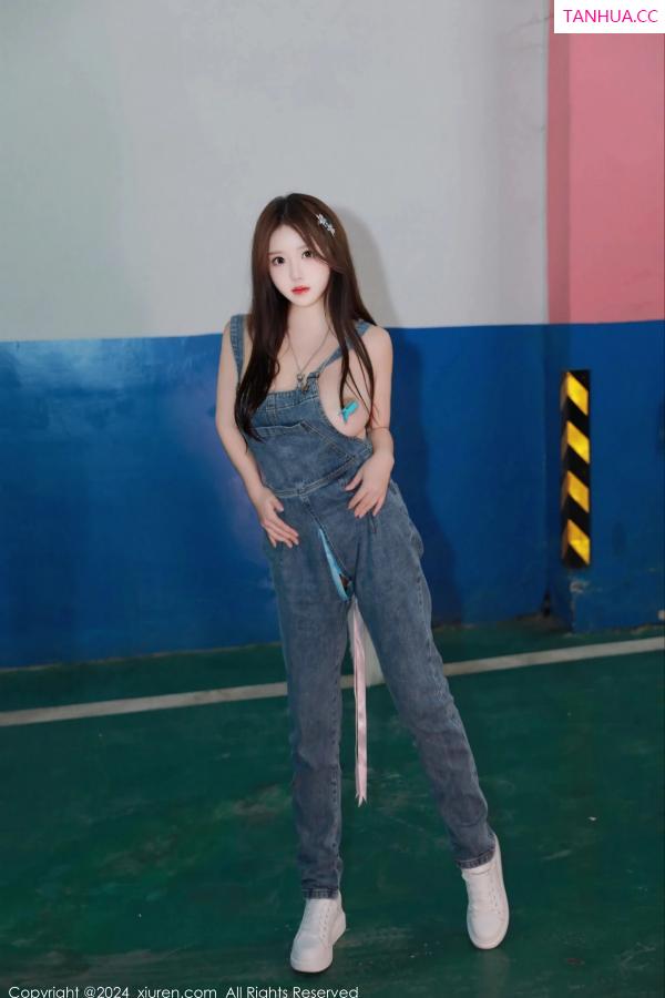   [XiuRen]高清写真图 2024.02.07 No.8087 小薯条nienie 美腿性感第59张图片